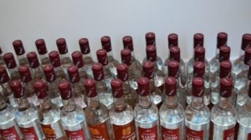 Kulu&rsquo;da 50 Şişe Ka&ccedil;ak Rakı Ele Ge&ccedil;irildi