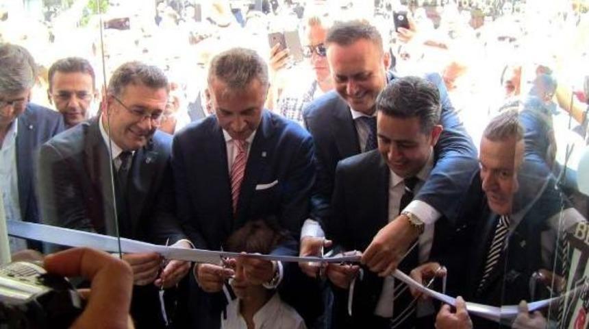 Fikret Orman İskenderun'da Kartal Yuvası A&ccedil;tı