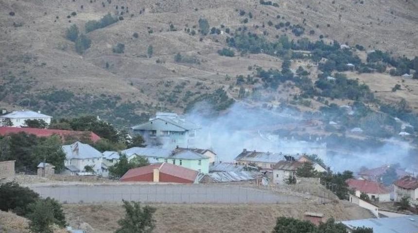 Tunceli&rsquo;de &Ccedil;atışma: 1 Şehit, 2 Polis Yaralı