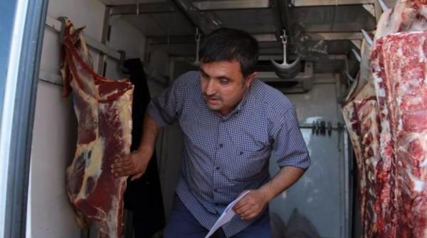 Et Taşıyan Minib&uuml;s S&uuml;r&uuml;c&uuml;s&uuml;ne Eksik Evraktan Para Cezası