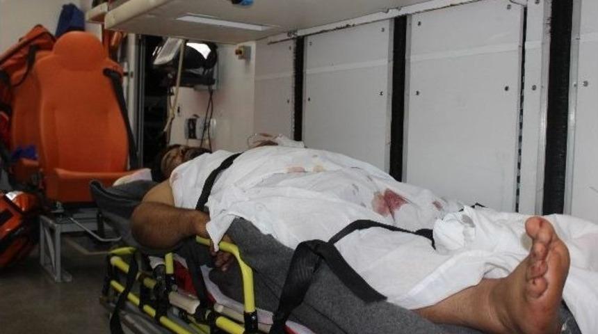 Işid, Bombalı Ara&ccedil;la İntihar Saldırısı D&uuml;zenledi, &Ouml;len Ve Yaralananlar Var