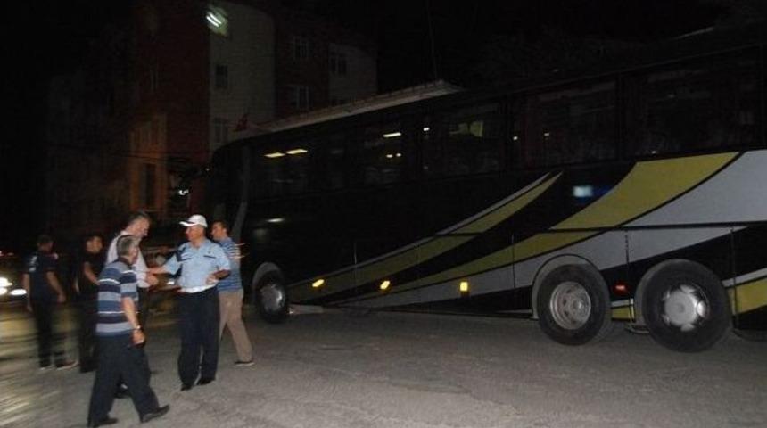 Otob&uuml;ste Balık İstifi 72 Ka&ccedil;ak Suriyeli Yakalandı