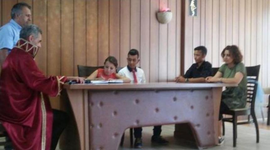 Çocuk Yapmama Şartı Ile Evlendiler