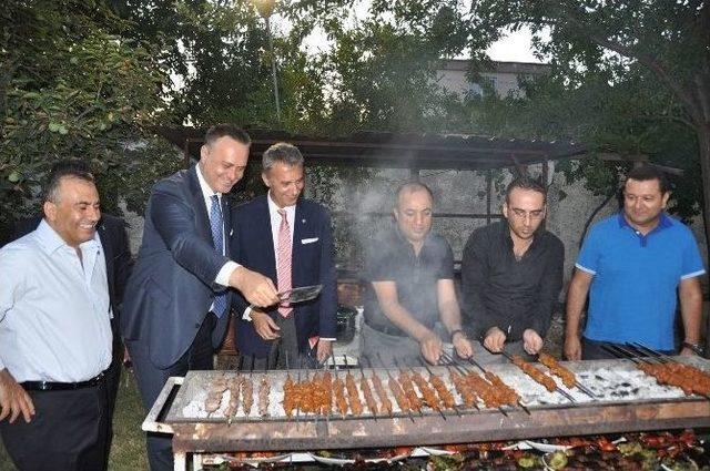 Fikret Orman Mangal Başında