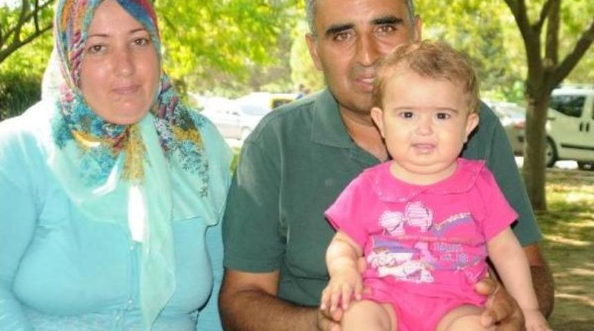 Azra Ve K&uuml;bra Bebek, 1'er G&uuml;n Arayla Ilik Nakli Olacak