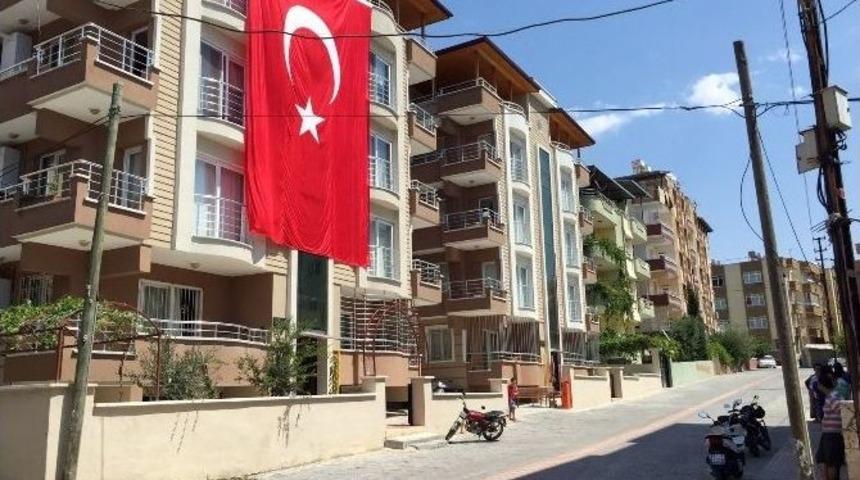 Hatay&rsquo;da Şehit Polis Fatih Kılbey&rsquo;in Baba Evinde H&uuml;z&uuml;n Hakim