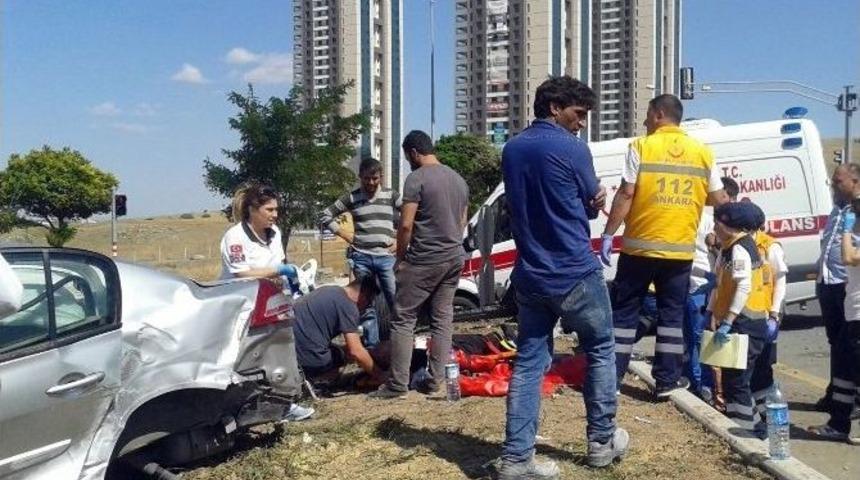 Başkent&rsquo;te Trafik Kazası: 3 Yaralı