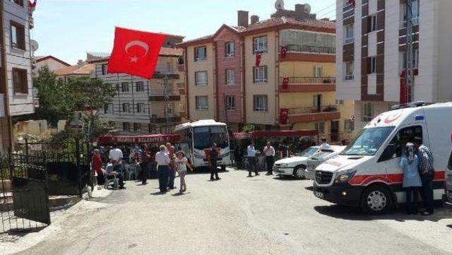 Şehit Polis Memurunun Evinde Yas