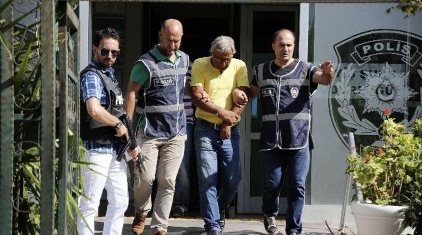 Komşusunu &Ouml;ld&uuml;ren Zanlı Yakalandı