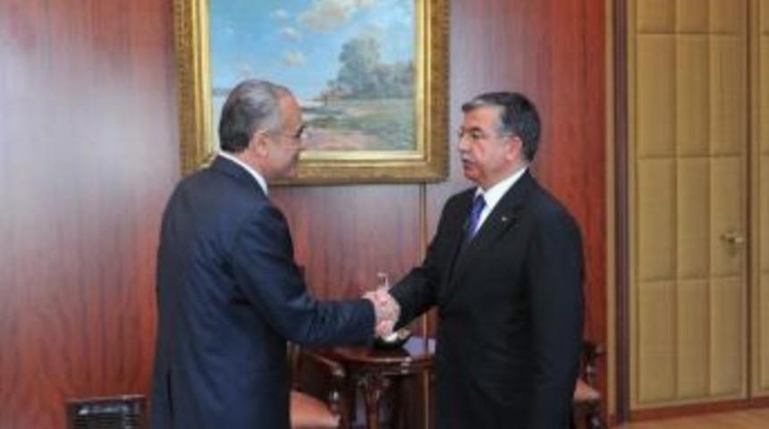 K&uuml;lt&uuml;r Ve Turizm Bakanı Top&ccedil;u, Meclis Başkanı Yılmaz&rsquo;ı Ziyaret Etti