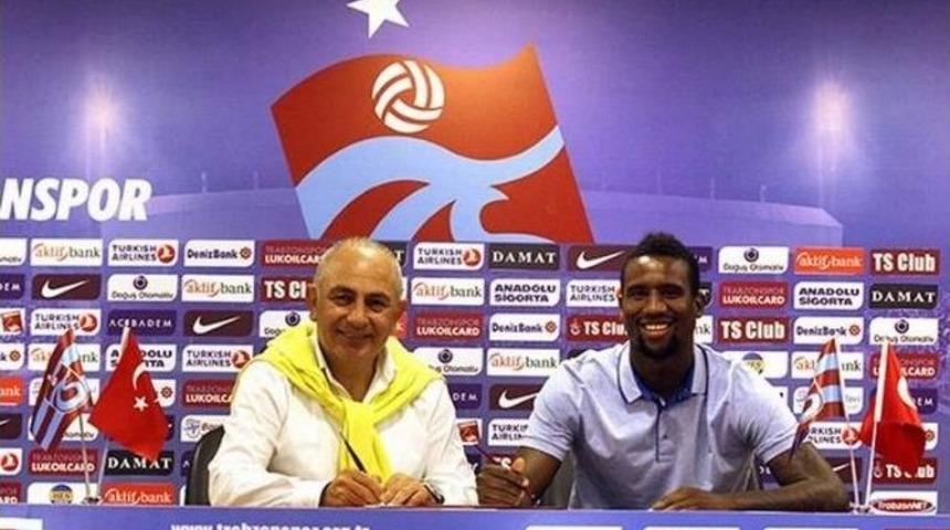 Trabzonspor Douglas Franco Teixeira İle 3 Yıllık S&ouml;zleşme İmzaladı.