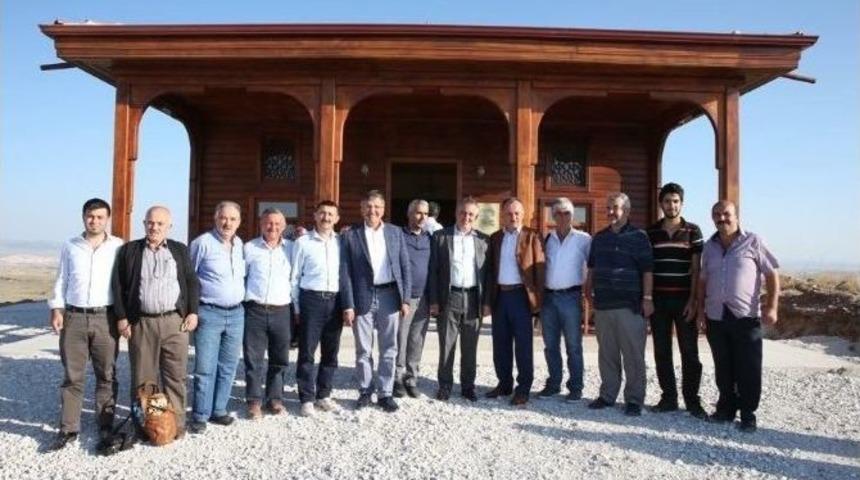 Torunları Şehit Dedelerini Yad Etti