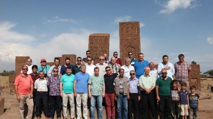 Konyalı Gazeteciler Ahlat&rsquo;ta