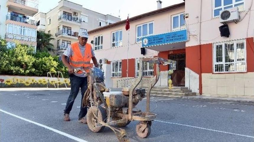 Muratpaşa Belediyesi&rsquo;nden Okullara Bakım