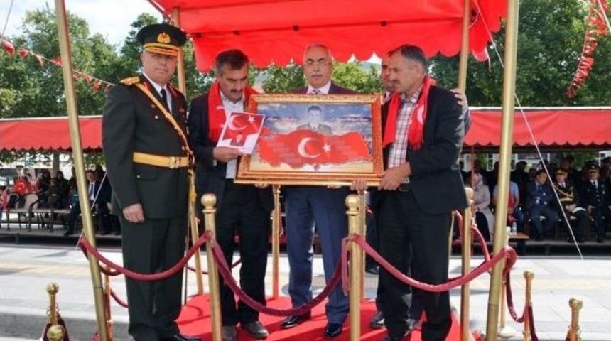 Şehit Babaları 30 Ağustos Zafer Bayramı T&ouml;reninde