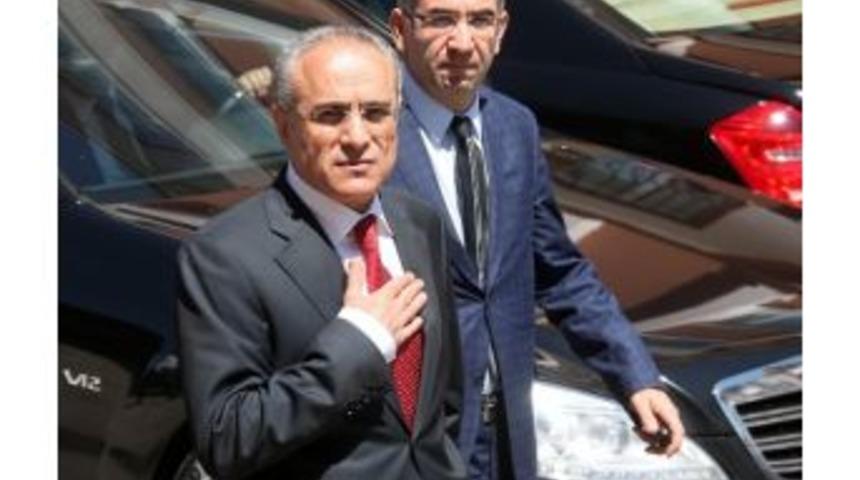 (&ouml;zel Haber) K&uuml;lt&uuml;r Bakanı Top&ccedil;u, Şehit Polis Memurunun Ailesini Ziyaret Etti