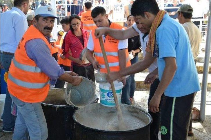 7 Asırlık Dedebağ Keşkek Hayrı Dualar Eşliğinde Yapıldı G4