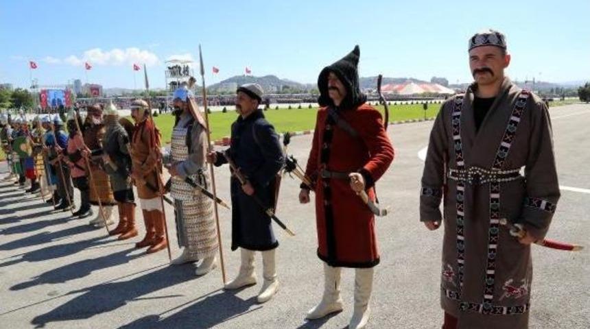 Başkent’Te Yükselen Yeni Binalar Uçak Gösterilerinin Yüksekten Yapılmasına Neden Oldu