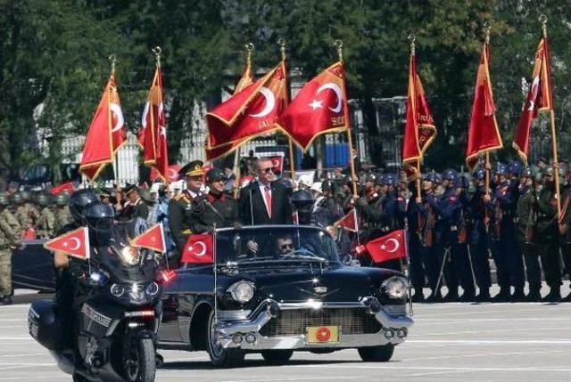 Başkent’Te Yükselen Yeni Binalar Uçak Gösterilerinin Yüksekten Yapılmasına Neden Oldu