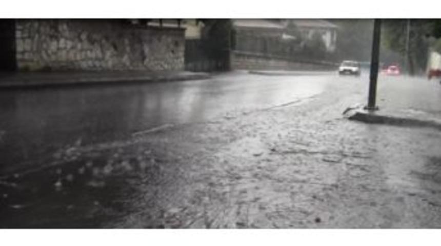 Kahramanmaraş&rsquo;ta Sağanak Yağış