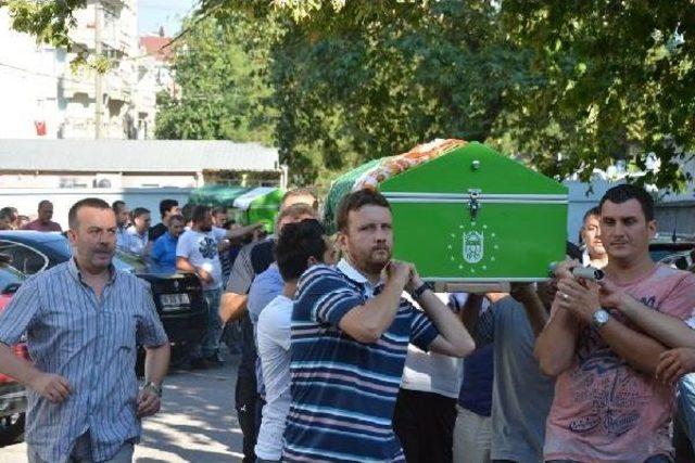 Mudanya’Da Yangını Izleyen Genç Çift, Trafik Kazasında Öldü (4)