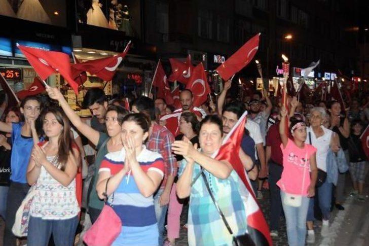Samsun'da 'fener Alayı' Yürüyüşü