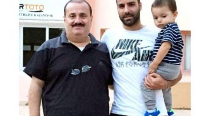 Adanaspor, Mahmut Tem&uuml;r Ile 2 Yıllık S&ouml;zleşme Imzaladı