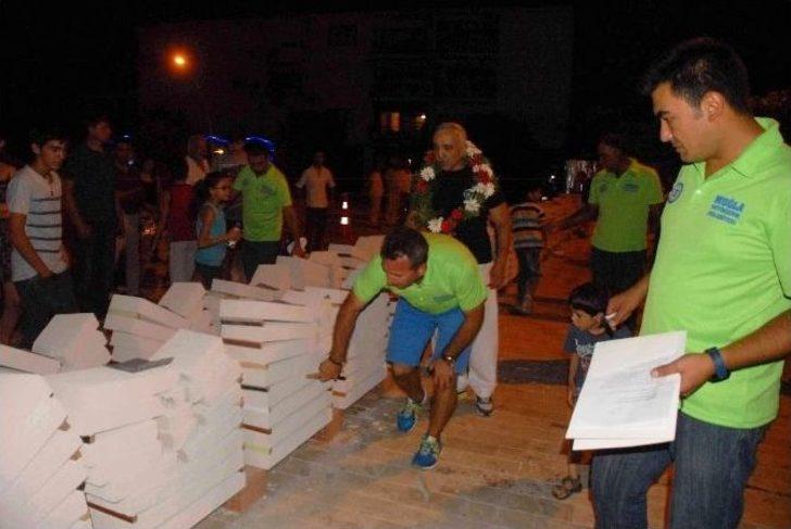 52 Saniyede Bin 123 Beton Blok Kırdı G1