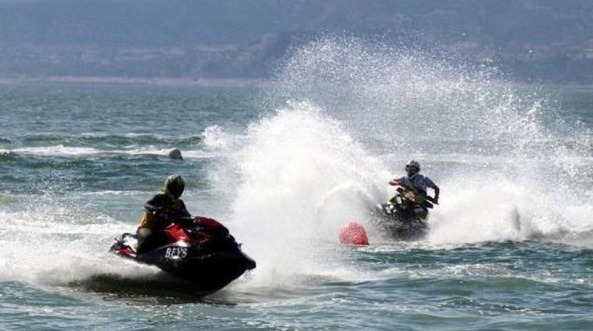 Burdur Gölü’Nde Sujeti Şenliği