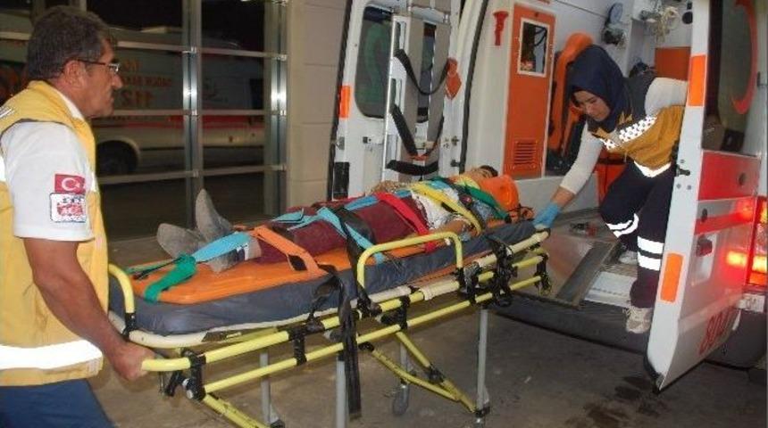 Adıyaman&rsquo;da Trafik Kazası: 5 Yaralı