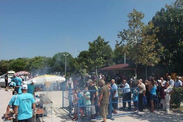 Balık Festivali'nde 8 Bin Kişiye Balık Ekmek Ziyafeti