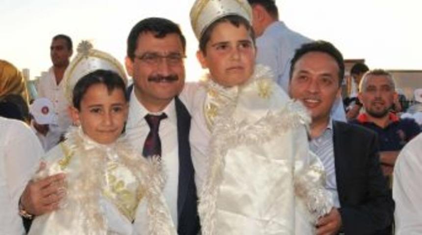 Ke&ccedil;i&ouml;ren Belediyesi Bin &Ccedil;ocuğu S&uuml;nnet Ettirdi