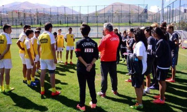 Antrenörlük Kursunda 'piyonlar' Sakatlandı