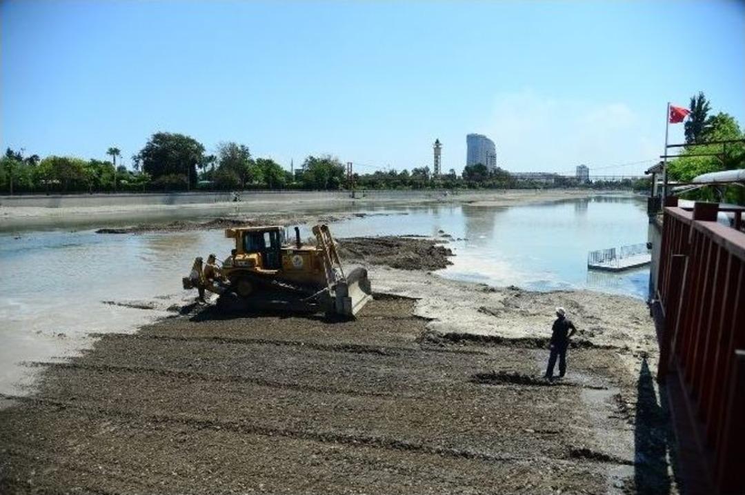B&uuml;y&uuml;kşehir, İ&ccedil;g&ouml;l&uuml; Cazibe Merkezi Haline Getiriyor