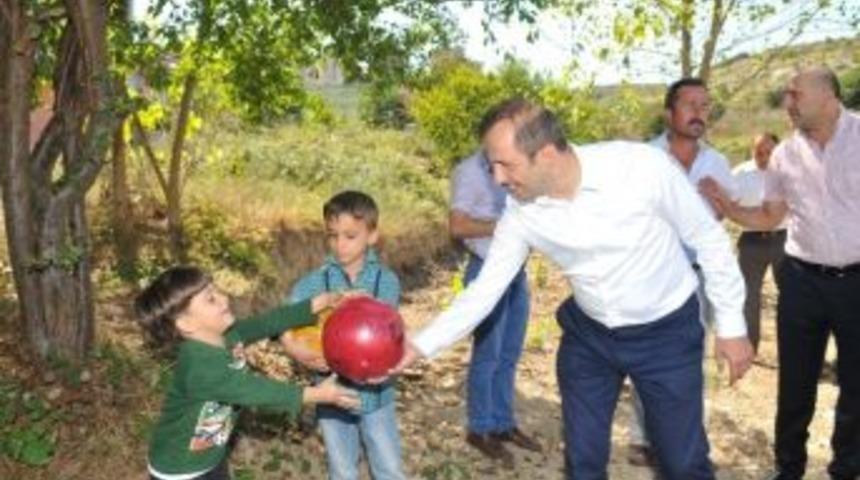 İzmit Belediyesi Mahalle Turları Devam Ediyor