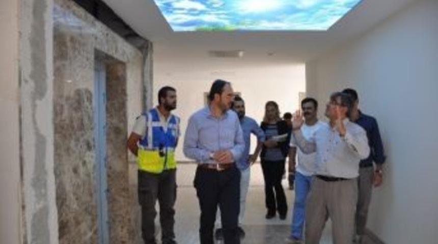 Başkan Ayaz İlçedeki Özel Okul İnşaatını Gezdi