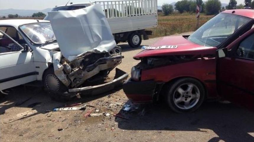 Kadirli&rsquo;de Trafik Kazası: 1 &Ouml;l&uuml;, 7 Yaralı