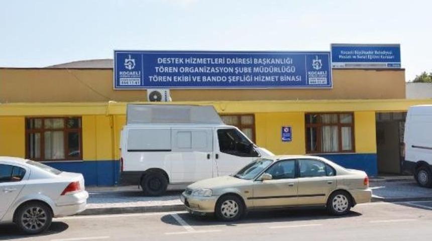 Kocaeli'de Belediye Şube M&uuml;d&uuml;rl&uuml;ğ&uuml; Soyuldu