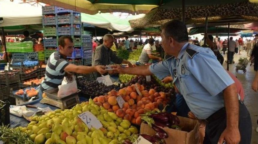Yunusemre Zabıtasından Pazarcılara Tanıtım Kartı