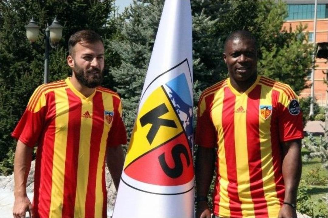 Yakubu Ve Berkan Emir Kayserispor İle S&ouml;zleşme İmzaladı