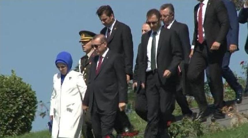 Cumhurbaşkanı Erdoğan, Helikopterle Tuzla'ya Ge&ccedil;ti
