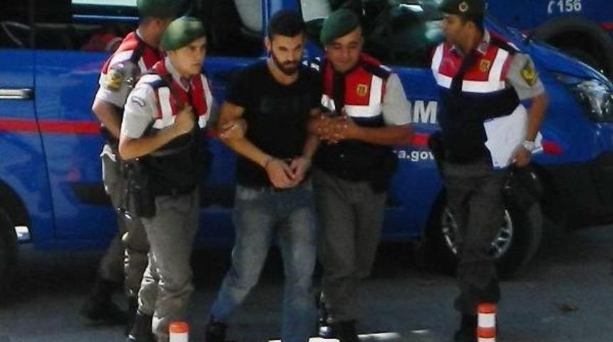 İkizleri Anne- Babasız Bırakan S&uuml;r&uuml;c&uuml;ye 7 Yıl 9 Hapis Ve Tahliye