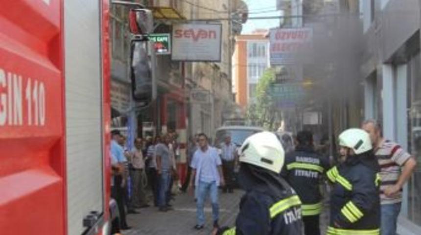 Banka Binasındaki Yangın Korkuttu