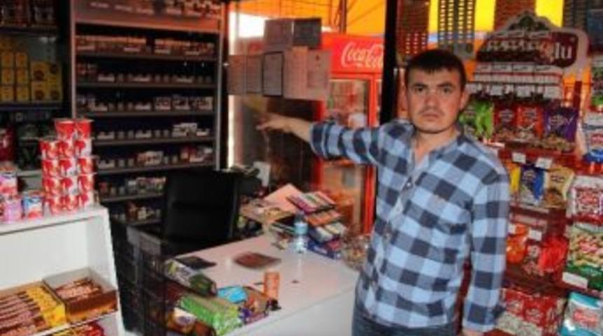 Marketten 15 Bin Liralık Sigara &Ccedil;alındı