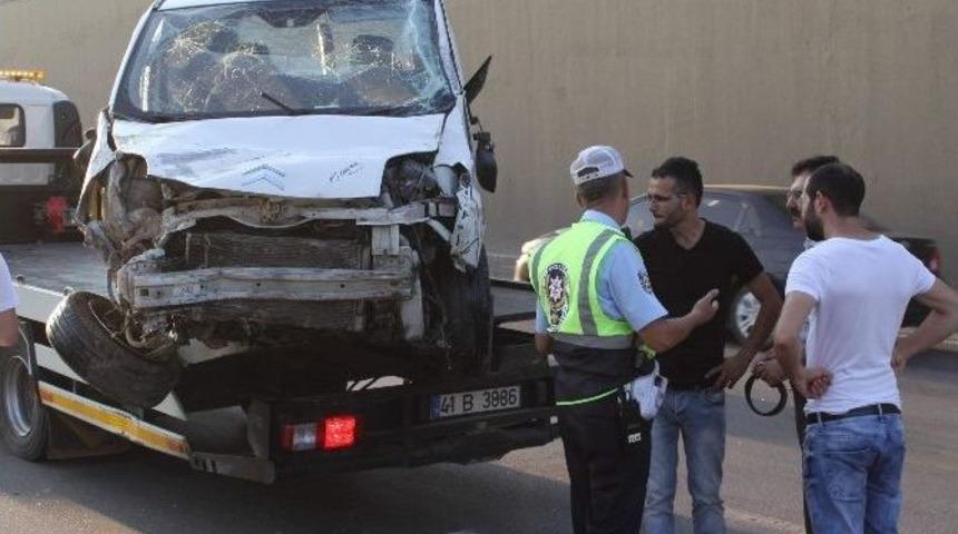 &Ouml;l&uuml;mden D&ouml;nen S&uuml;r&uuml;c&uuml;y&uuml; Polis Teselli Etti