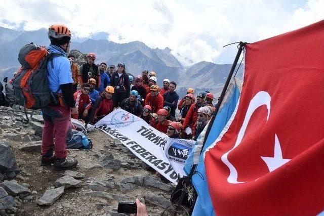 Kaçkar’a Zafer Tırmanışı