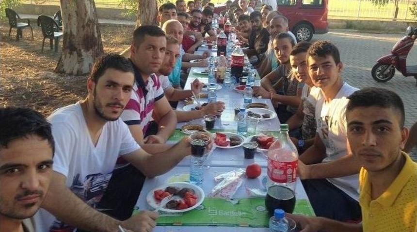 Saruhanlı Belediyespor Moral Depoladı