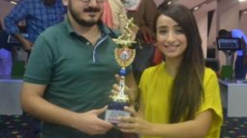 Piazza Avm Eczacıların Bowling &Ccedil;ekişmesine Sahne Oldu