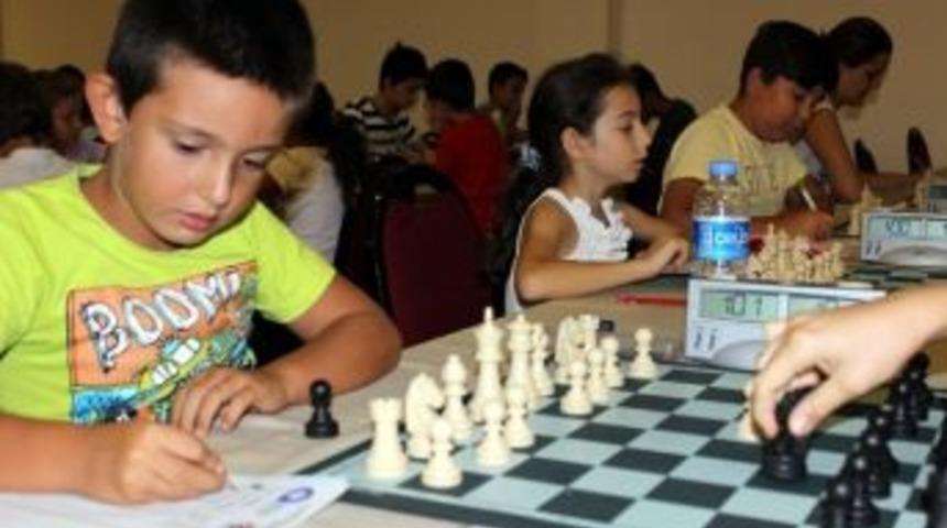 Deepo&rsquo;da Zafer Bayramı Satran&ccedil; Turnuvası