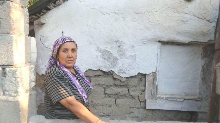 (&ouml;zel Haber) Baraka Evi Bakımsızlıktan Yıkılmak &Uuml;zere Olan Şehit Ailesinin Sitemi